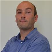 Ingeniero en Diseño Industrial imparte clases de ciencias